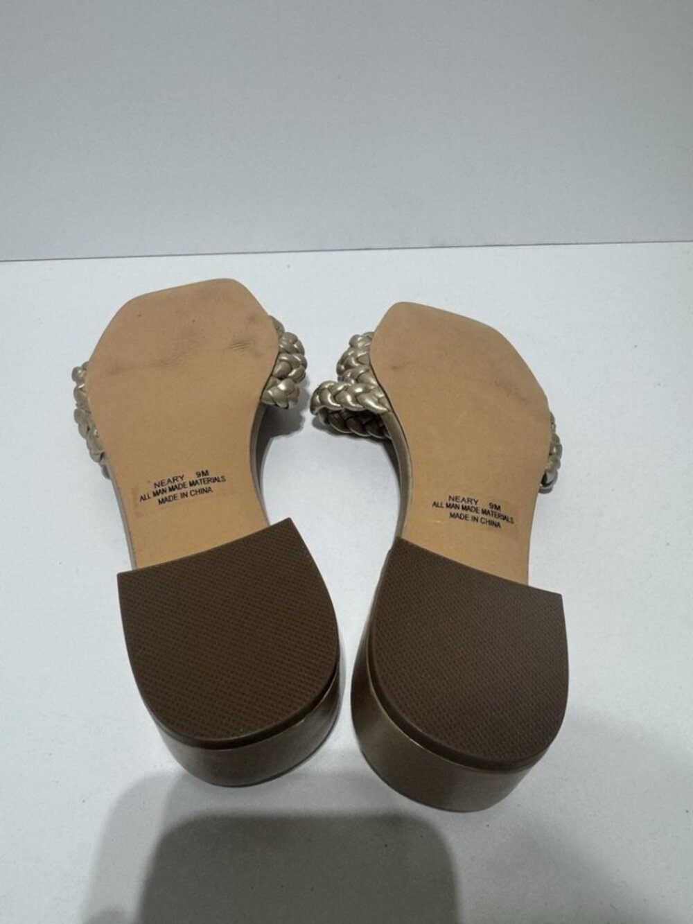 Cushionaire Womens Neary Sandals Size 9m — image 6 of 6